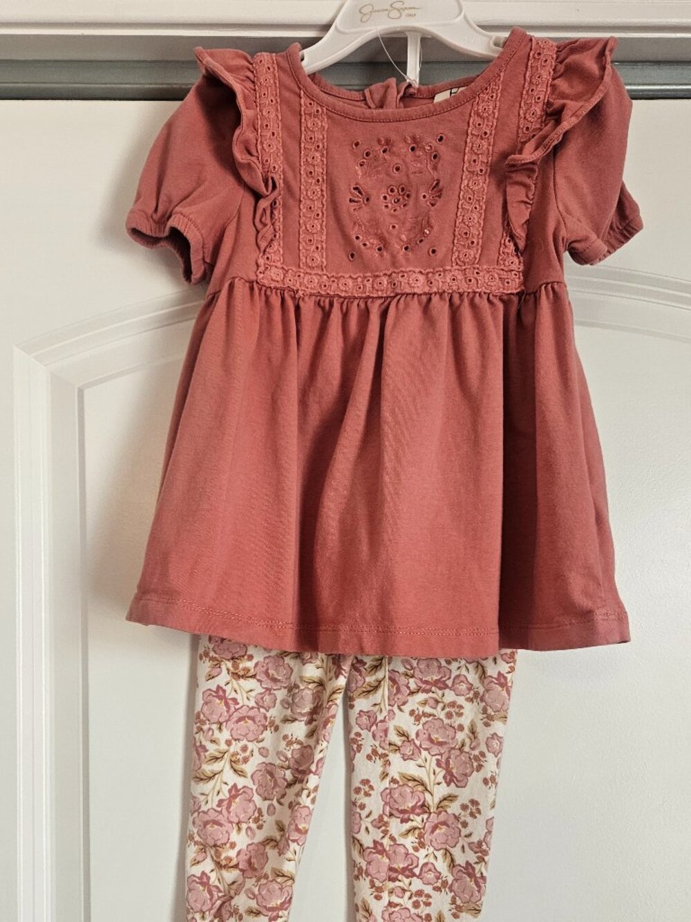 Tahari fall two piece set girls